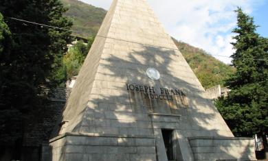 Il restauro della Piramide di Laglio - REA - Restauro e Arte